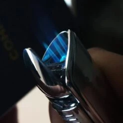 Cohiba® Sigarenaansteker - Sigarenboor - Sigaren - Sigaar - Cohiba Aansteker - Sigarenboor - Sigaren Accessoires - Sigarenknipper - Sigaar Aansteker - Cohiba - Incl. Luxe Geschenkdoos - Zwart -Merkloos Winkel 1200x1197 4