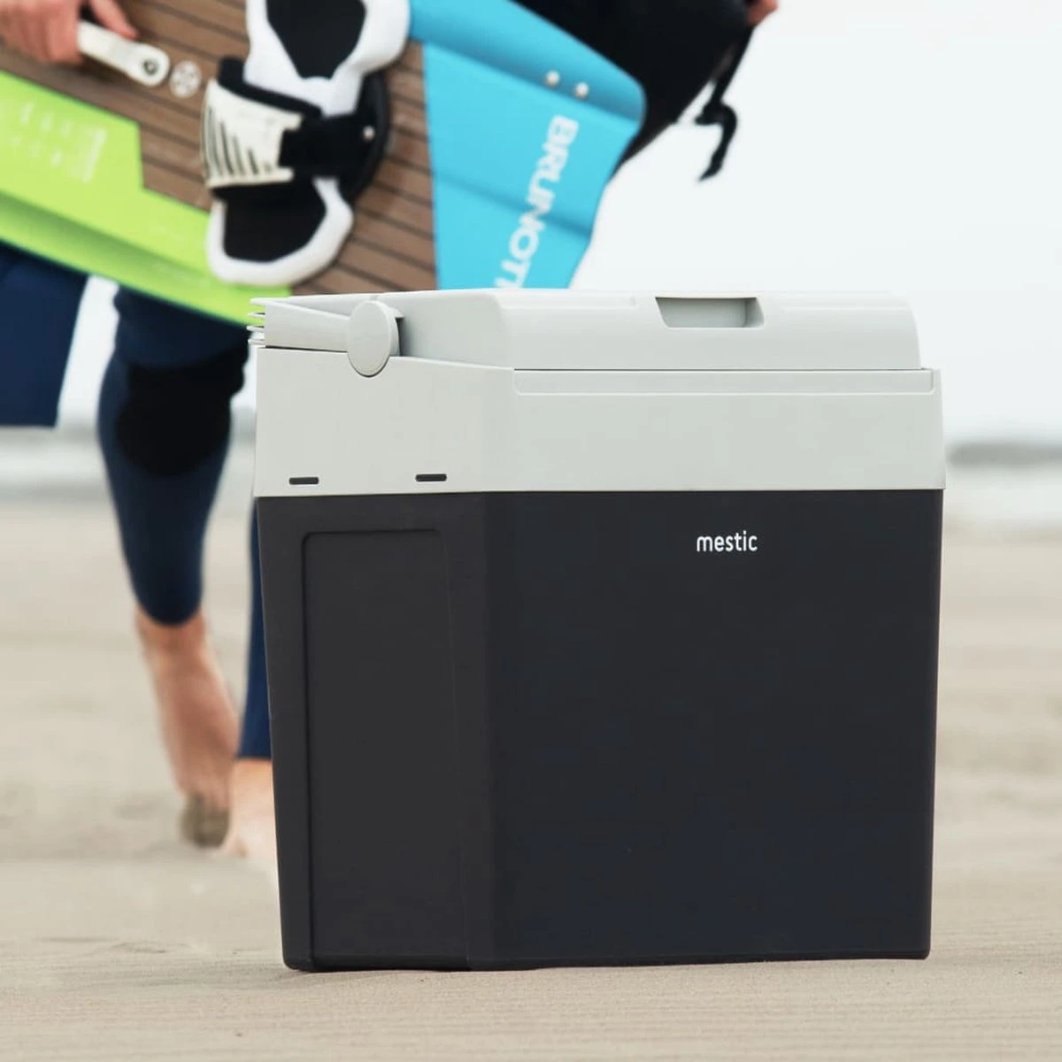 Mestic MTEC-28 Koelbox Thermo-elektrisch - AC/DC - 26L 11 Mestic MTEC-28 Koelbox Thermo-elektrisch - AC/DC - 26L - Afbeelding 9