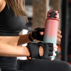 Lekro Waterfles Met Tijdmarkeringen - Motiverende Drinkfles Met Fruitfilter En Shake Bal/Shaker - 1 Liter - BPA Vrij - Roze/Blauw -Merkloos Winkel 1200x1200 1192