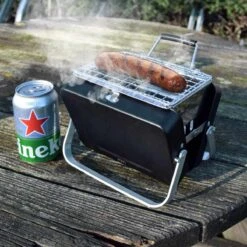 Mikamax Draagbare Mini BBQ - Barbecue - 's Werelds Kleinste Barbecue - Past In Je Broekzak - 18 × 6 × 15,5 Cm - 714 Gram - Mat Zwart 11 Mikamax Draagbare Mini BBQ - Barbecue - 's Werelds Kleinste Barbecue - Past In Je Broekzak - 18 × 6 × 15,5 Cm - 714 Gram - Mat Zwart -Merkloos Winkel 1200x1200 205