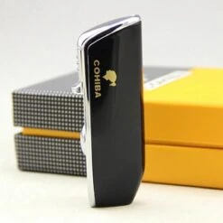 Cohiba® Sigarenaansteker - Sigarenboor - Sigaren - Sigaar - Cohiba Aansteker - Sigarenboor - Sigaren Accessoires - Sigarenknipper - Sigaar Aansteker - Cohiba - Incl. Luxe Geschenkdoos - Zwart -Merkloos Winkel 1200x1200 397
