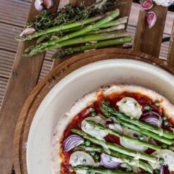 Boska Pizzaplank Friends L - BBQ Accessoires - Eikenhout - Handige Opvanggeul - Ø 34 Cm -Merkloos Winkel 1200x1200 589