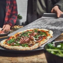 Burnhard Pizzasteen 38 X 30 X 1,5 Cm + Pizzaschep -Merkloos Winkel 1200x1200 607