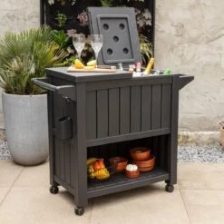 BluMill BBQ Tafel - Inclusief Koelvak 80 Liter - Op Wieltjes - Met Flessenopener - 102 X 46 X 86,5 Cm 22 BluMill BBQ Tafel - Inclusief Koelvak 80 Liter - Op Wieltjes - Met Flessenopener - 102 X 46 X 86,5 Cm -Merkloos Winkel 1200x1200 772