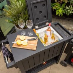 BluMill BBQ Tafel - Inclusief Koelvak 80 Liter - Op Wieltjes - Met Flessenopener - 102 X 46 X 86,5 Cm 25 BluMill BBQ Tafel - Inclusief Koelvak 80 Liter - Op Wieltjes - Met Flessenopener - 102 X 46 X 86,5 Cm -Merkloos Winkel 1200x1200 775