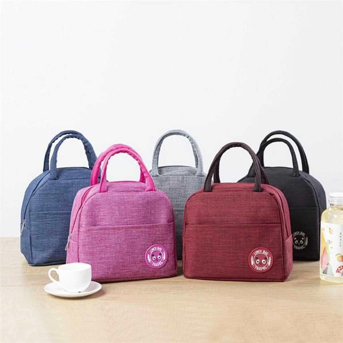 Koeltas - Lunchtas - Volwassenen En Kinderen - Compact & Handig: Zomer - Picknick -School - Lunch - Werk - Klassiek Zwart 5 Koeltas - Lunchtas - Volwassenen En Kinderen - Compact & Handig: Zomer - Picknick -School - Lunch - Werk - Klassiek Zwart - Afbeelding 3