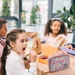 Brisby 4 Laags Geïsoleerde Koeltas - Lunchtas 1.5 Liter - Roze Eenhoorn 15 Brisby 4 Laags Geïsoleerde Koeltas - Lunchtas 1.5 Liter - Roze Eenhoorn -Merkloos Winkel 1200x1200 858