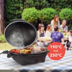KitchenBrothers Elektrische BBQ - Met Grillplaat - Anti-aanbaklaag - Incl. Plank/Houders - Grilloppervlak 46,5x33,8cm - Tot 300°C - 2400W - Zwart -Merkloos Winkel 1200x1200 91