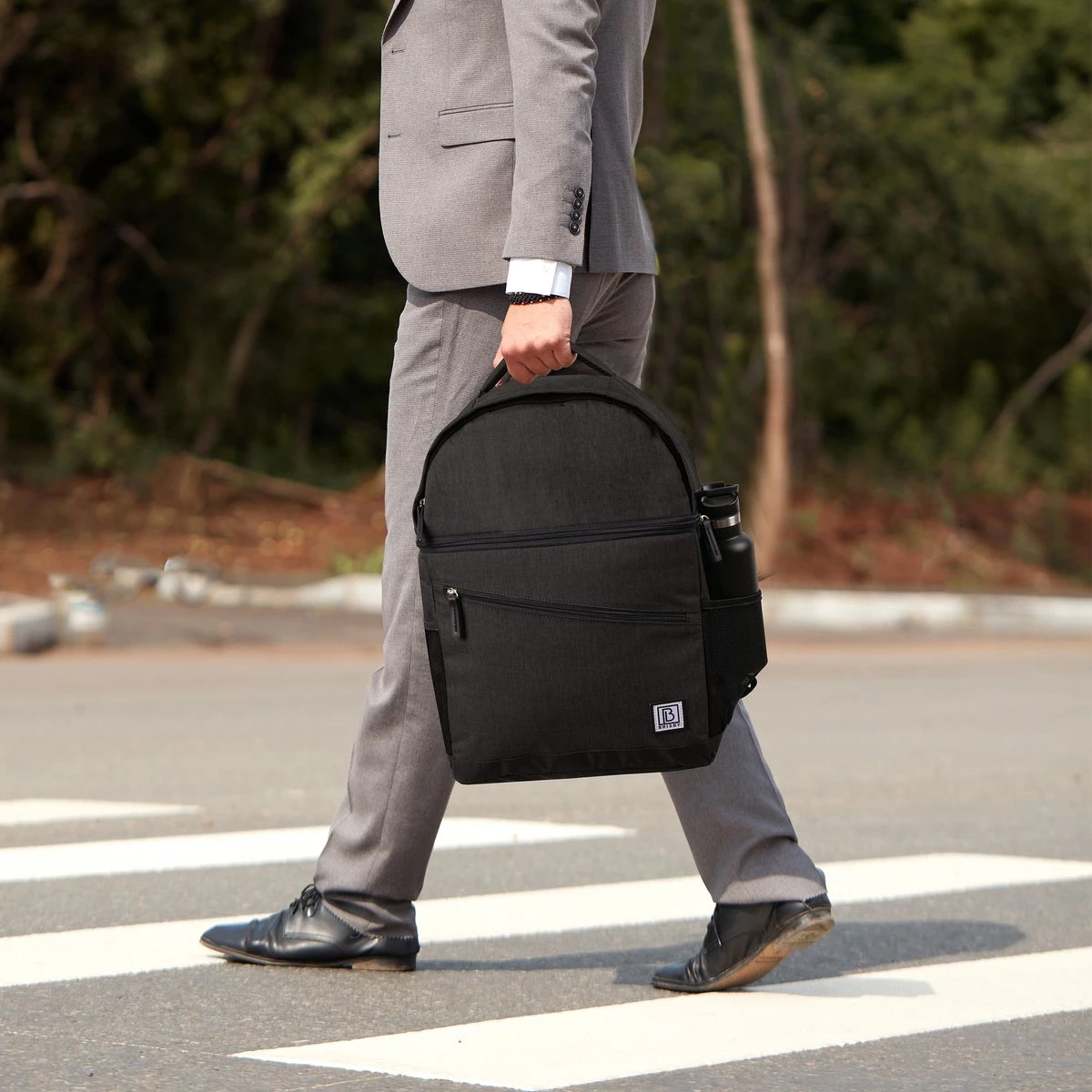 Brisby 4 Laags Geïsoleerde Koeltas Rugzak - 25 Liter - Met Handige Vakken Voor Bestek En Essentials - Waterafstotend Materiaal - Zwart 7 Brisby 4 Laags Geïsoleerde Koeltas Rugzak - 25 Liter - Met Handige Vakken Voor Bestek En Essentials - Waterafstotend Materiaal - Zwart - Afbeelding 5