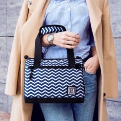 Brisby 4 Laags Geïsoleerde Koeltas - Lunchtas 10 Liter - Zigzag Blauw 11 Brisby 4 Laags Geïsoleerde Koeltas - Lunchtas 10 Liter - Zigzag Blauw -Merkloos Winkel 1200x1200 980