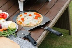 Bighorn Pizzaschep Voor BBQ En Oven-Inklapbare Handgreep -Pizzasnijder- Edelstaal -geschikt Als Broodschep En Ovenschep - SRPT01 -Merkloos Winkel 1200x800 43