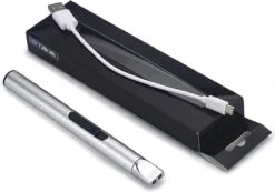 Staza - Oplaadbare Lange Elektrische Aansteker - Duurzame Plasma Aansteker - Inclusief Cadeauverpakking - BBQ - Kaarsen - Zwart -Merkloos Winkel 1200x839 1