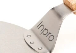 Inpro Pizzaschep RVS - Rond - Voor BBQ En Oven - Pizzaspatel - Taartschep - Houten Handvat - BBQ Gereedschap - Keukengerei - 30 Cm Diameter - Spatel 25 Inpro Pizzaschep RVS - Rond - Voor BBQ En Oven - Pizzaspatel - Taartschep - Houten Handvat - BBQ Gereedschap - Keukengerei - 30 Cm Diameter - Spatel -Merkloos Winkel 1200x842 2