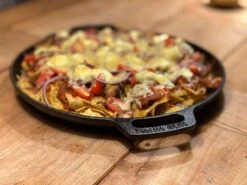 Valhal Outdoor Skillet / Plancha / Koekenpan - Gietijzer - Diameter 35cm, Twee Handvatten, VH35F -Merkloos Winkel 1200x900 48